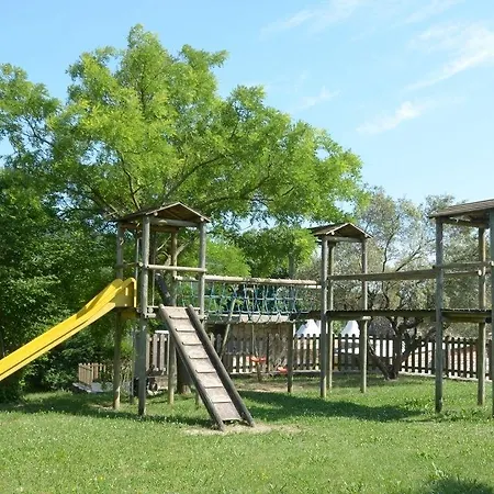 Ludocamping Camping Lussas